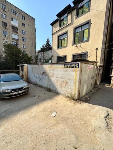 ovcharka satılır: 28 kv. m, 4 * 7 * 3 Metal Kommunal xətlər qoşulmayıb — 1
