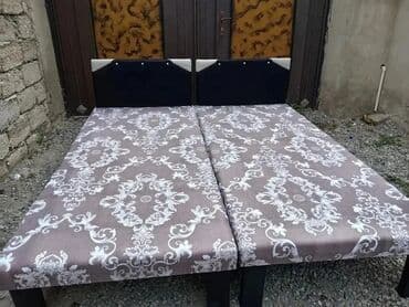 taxt üstü: Təzə çarpayılar. 1 nəfərlik çarpayılar 60manat. 2 nəfərlik taxt — 13