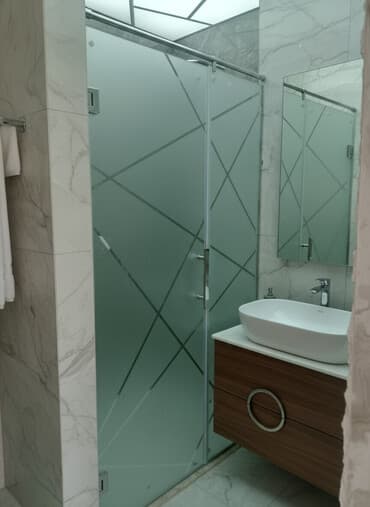 Şüşə duş kabinası – sürüşdürülən qapılı model - Material: qalın