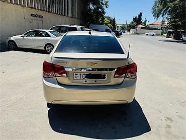 Продажа авто: Chevrolet Cruze: 1.4 л | 2012 г. 21200 км Седан — 4