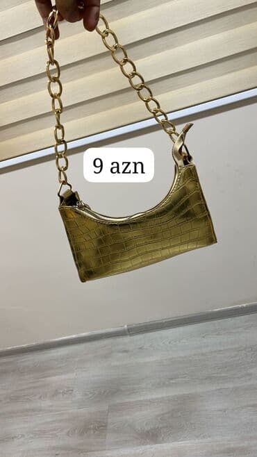 русский мех: Məhsullar: - Qara jilket/ceket: zipli ön hissə, yanlarda qapaqlı və — 16