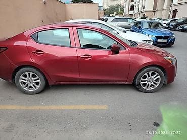 maşinla barter: Toyota Yaris: 1.6 l | 2016 il Sedan — 2