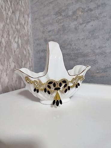 biskvit qabi: Zərif dekorativ porselen qab – səbət formalı. 050-450-97-55 çatdırılma — 2