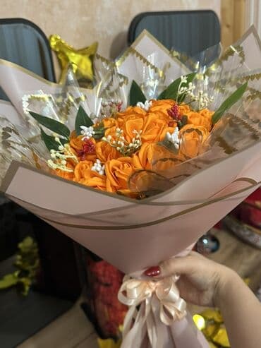 Boşqablar: Narıncı qızılgüllər buketi - Tərkibi: sıx kompozisiyada narıncı — 2