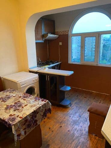 şəhər bağları mənzil satılır: Bakı, 3 otaqlı, Köhnə tikili, m. Neftçilər, 82 kv. m — 8