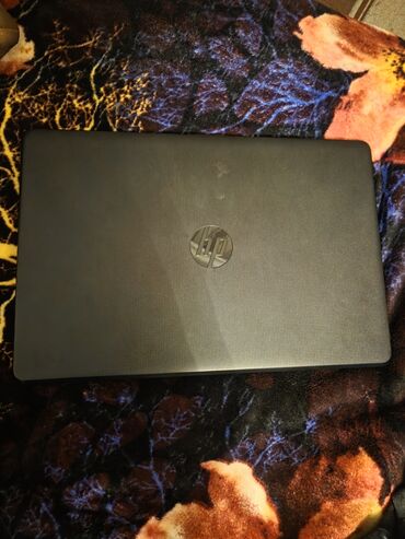 HP noutbuk - Marka/model: HP (15.6" seriyası – klassik qara korpus