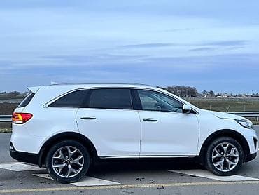 maşin satşi: Kia Sorento – ağ rəngli, şəhər və uzun məsafələr üçün geniş və — 3