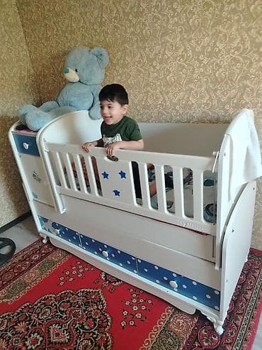 2 el carpayi: Oğlan və qız üçün, Dördbucaq, Beşik, Dəstsiz, Matrassız, Yellənmə mexanizmsiz — 1