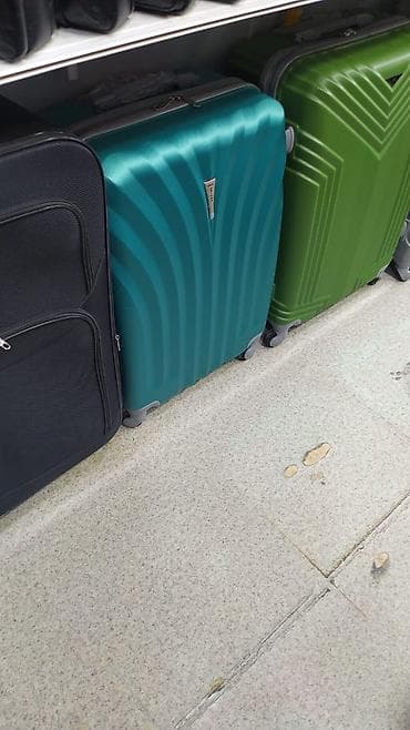 Məhsul: Sərt korpuslu səyahət çamadanları (ABS/PC) Xüsusiyyətlər: - — 8