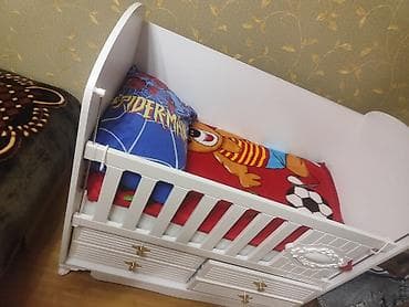 Oğlan və qız üçün, Yeni, Dördbucaq, Beşik, Dəst ilə, Yellənmə mexanizmsiz