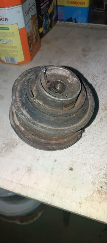 Sbor motorlar və silindr başlıqları: Mercedes-Benz 270, 2.7 l, Dizel, 2004 il, İşlənmiş — 1