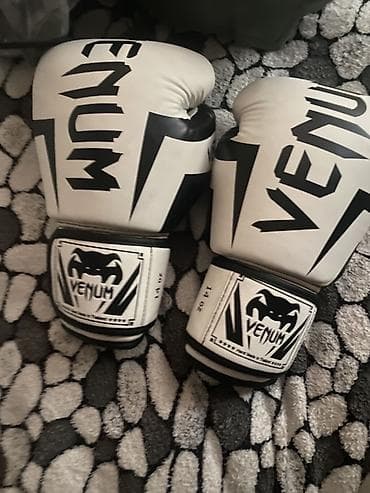 Venum boks əlcəkləri – 14 oz - Rəng: ağ-qara - Marka/logo: VENUM
