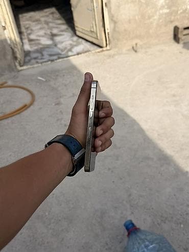 video mixer: IPhone 14 Pro, 256 GB, Qızılı, Face ID — 6