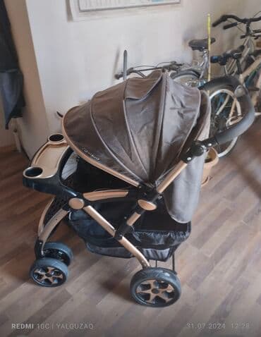 Klassik gəzinti arabası