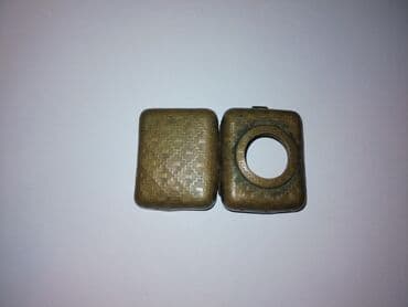 gitara balaca: Ölçüsü 2.5x2.0x1.0 Dünyanin ən kiçik Qur'anı. 17 ci əsrdə nəşr — 4