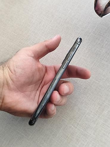 IPhone 11 Pro, Space Gray, Simsiz şarj — 2
