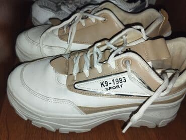 nike qaçış üçün qadın krossovkaları: Ölçü: 38, İşlənmiş — 1