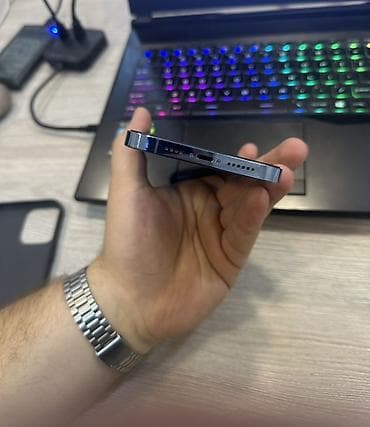 5: IPhone 13 Pro Max, 128 GB, Sierra Blue, Face ID — 6