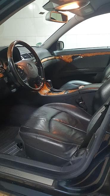 aftamabillər: Mercedes-Benz E‑Class (W211) – Elegance paketi, sedan, tünd göy rəng — 7