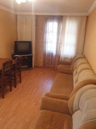 yeni günəşlidə 3 otaqlı ucuz bina evləri: Yasamal rayonu,Elmlər akademiyası,BDU-nun yaxınlığı, 53 nomreli — 2