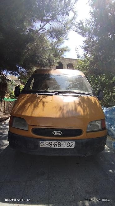 qosqu lapet: Ford Transit yük mikroavtobusu - Korpus: uzun və yüksək damlı, 2 arxa — 1