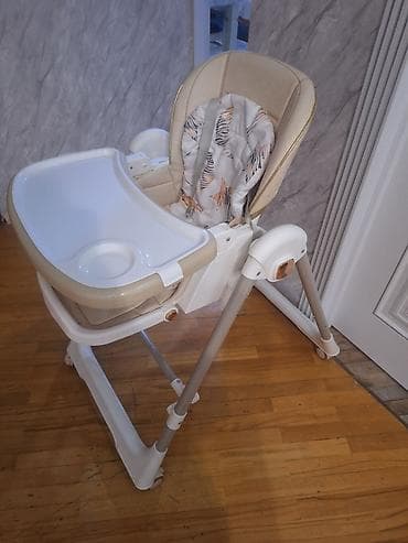 Uşaq yemək stulu - Rahat və təhlükəsiz konstruktor: yumşaq oturacaq