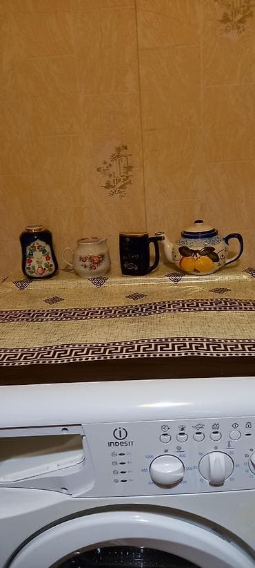 Süfrə qab-qacaqı: Mətbəx qabları dəsti – keramika və şüşə Tərkib: - Keramika çaydan — 2