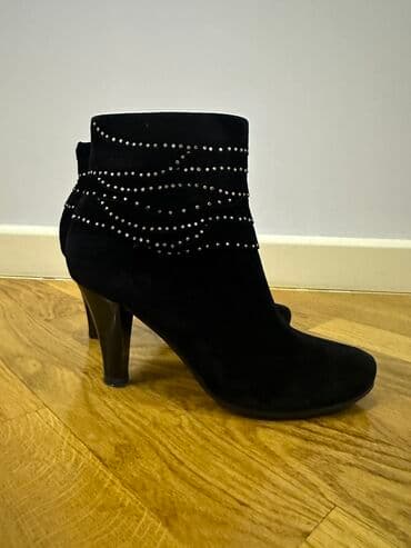 Ölçü: 38, rəng - Qara, Yeni