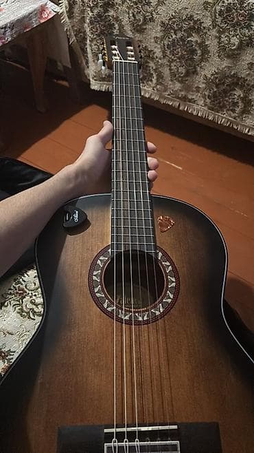 gitara simi: Klassik akustik gitara seti - Korpus: tam ölçülü klassik korpus — 3