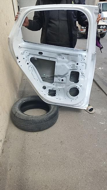 07 qapilari: Məhsul: Avtomobil arxa sol qapı Material: Metal Rəng: Ağ mirvari — 4