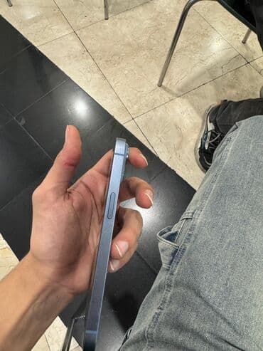 iphone se 2016: IPhone 14, Mavi, Face ID — 2