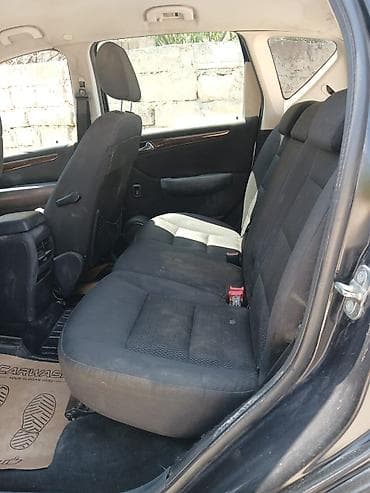 diffuser satisi: Mercedes-Benz A-Class (W169) hatchbek - Kuzov: 5 qapılı, qara rəng — 2