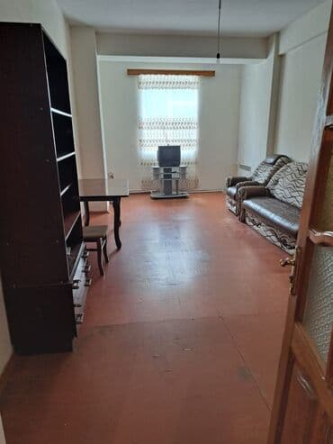 koroğluda kiraye ev: Bakixanov qəsəbəsi(Razin),Razin talkuçkasın yanında olan,2/11 — 5