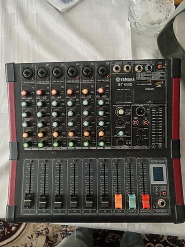 Yamaha BT-600D səs pulti - 6 kanallı mikser: hər kanalda XLR/TRS
