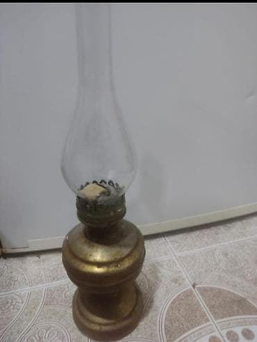 qedimi pullar: Məhsul: Klassik kerosin lampaları (2 ədəd) Təsvir: - Şüşə bacalı — 1