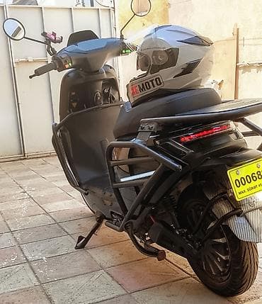 электрический скутер: Sənədləri qaydasındadır,tam şarj ilə 77 km gedir,sürət sənəddə 45 km — 9