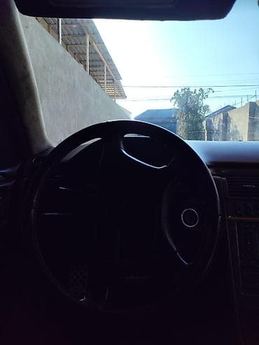 mersedes satilir: Mercedes-Benz E-Class (W210) sedan - Kuzov: gümüş rəngli sedan — 1