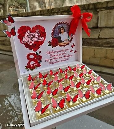 8 mart hesiyyesi sifarisle hazirlanir.Sifarisler indiden