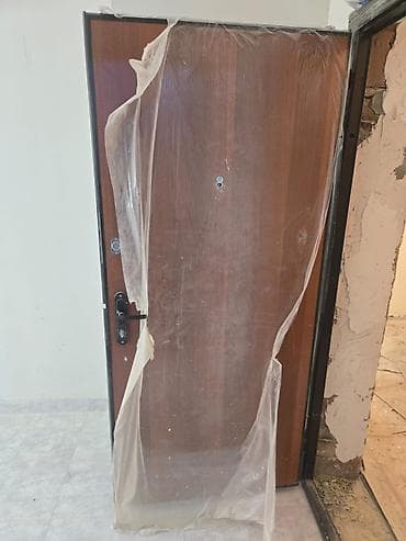 Mənzil üçün Yeni Giriş qapısı Çərçivə ilə, Zəmanətsiz, Ünvandan götürmə lalafo.az -da Mənzil üçün Yeni Giriş qapısı Çərçivə ilə, Zəmanətsiz, Ünvandan götürmə