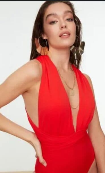 qadınlar üçün çimərlik xalatı: Kupalnik. Yenidir . Etiketlidir ! Turkiyeden sifariş olunub razmer — 3