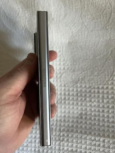 philips xenium 9@9q: Samsung Galaxy Z Fold 6, 256 GB, rəng - Boz, Face ID, Simsiz şarj, İki sim kartlı — 5