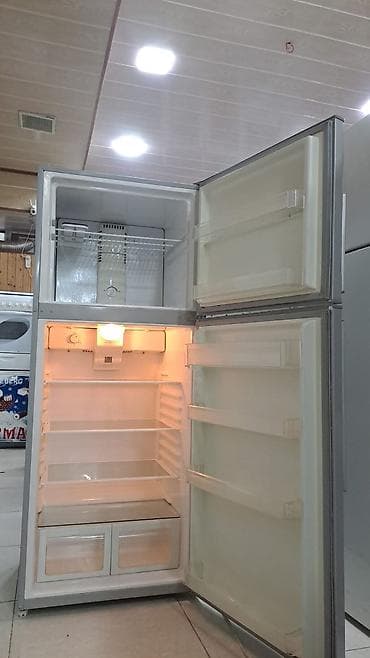 xaladenik satiram: 2 двери Hauser Холодильник Продажа, цвет - Белый — 1