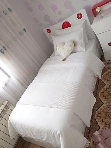 gen: Qız uşağı üçün mebel dəsti – ağ/qırmızı dizayn Dəst tərkibi: - Tək — 1