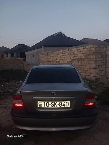 Opel Vectra sedan - Kuzov: 4 qapılı sedan, tünd boz rəng - Mühərrik