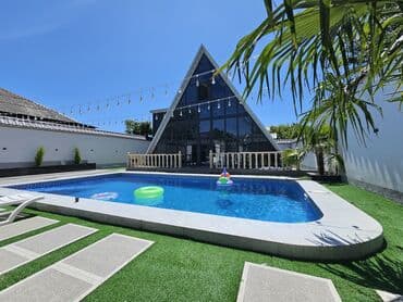 200 kv. m, 6 otaqlı, Kombi, Qaz, İşıq