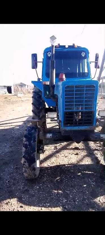 traxdir tekeri: Məhsul: Traktor + ot bağlayan pres (saman presi) qoşqu Təsvir: - Kənd — 3