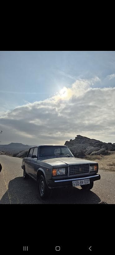 vaz 2121: Lada 2107 sedan - Kuzov: 4 qapılı sedan, boz rəng - Mühərrik — 3