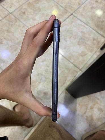 apple iphone 3g: IPhone 11, Qara, Qırıq — 6