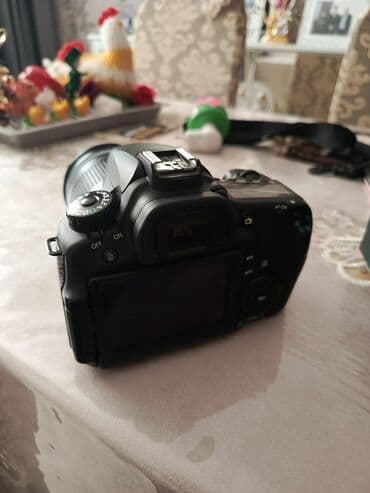 optik wifi: Canon EOS 60D DSLR fotoaparat + Canon EF-S 18-200mm f/3.5-5.6 IS — 10