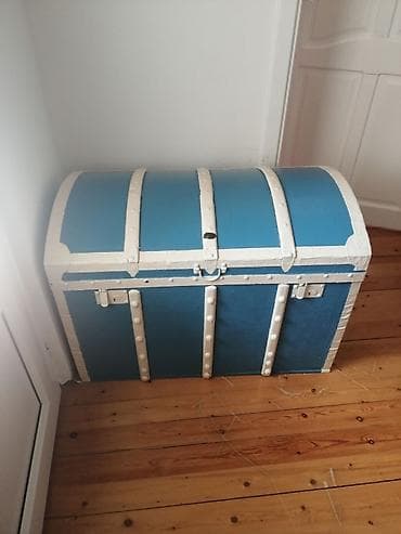 sandiq aliram: Mavi-ağ dekorativ sandıq/kofr - Material: taxta gövdə, metal — 3